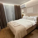 Lux Living