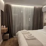 Lux Living Apartment
