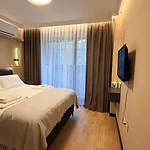 Lux Living Apartment