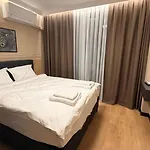 Lux Living Apartment Plovdiv