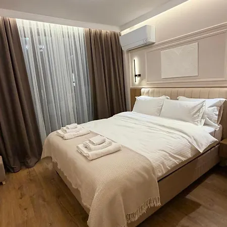 Lux Living